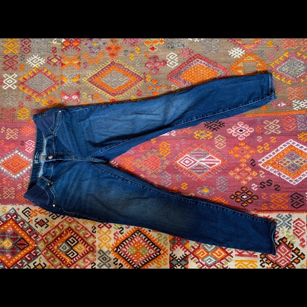 Gap skinny maternity jeans